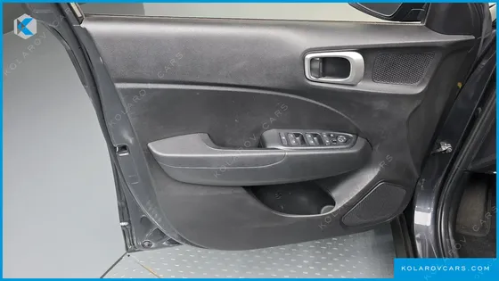 HYUNDAI VENUE 1.6 MODERN