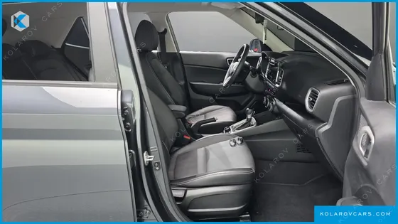 HYUNDAI VENUE 1.6 MODERN