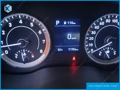 HYUNDAI VENUE 1.6 MODERN