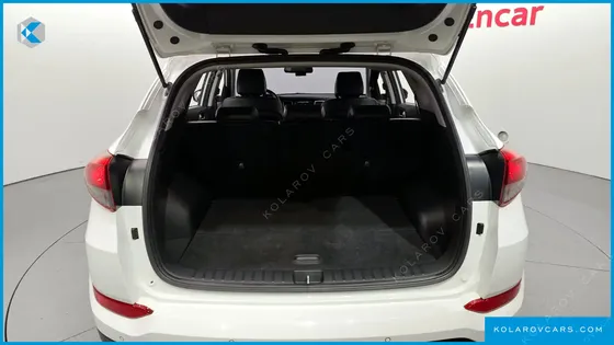 HYUNDAI TUCSON DIESEL 2.0 2WD