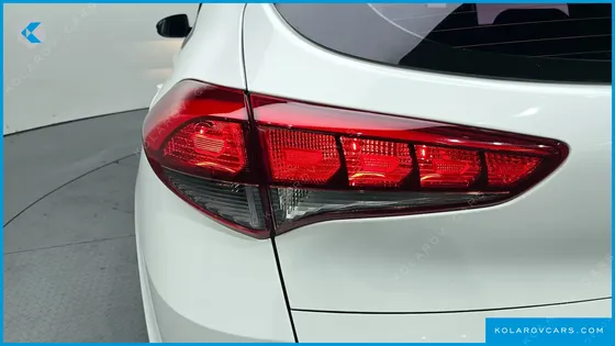 HYUNDAI TUCSON DIESEL 2.0 2WD