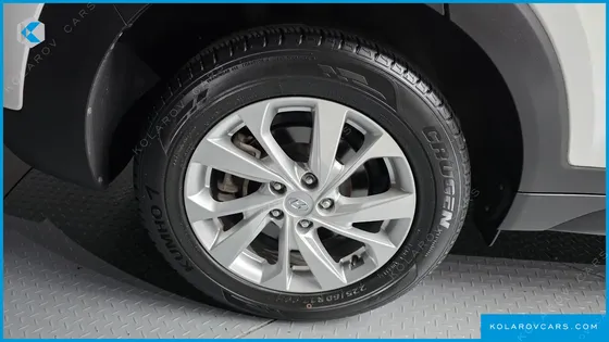 HYUNDAI TUCSON DIESEL 2.0 2WD
