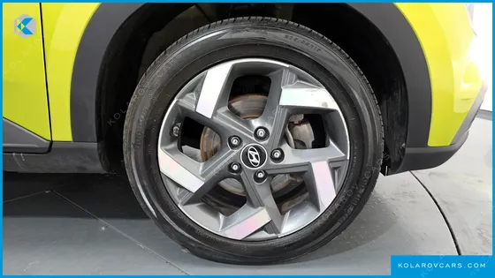 HYUNDAI VENUE 1.6 FLUX
