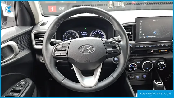 HYUNDAI VENUE 1.6 MODERN
