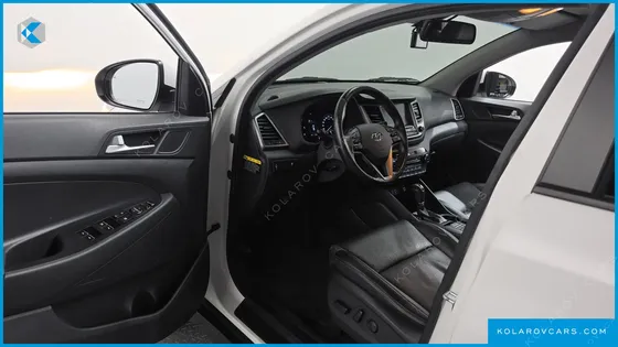 HYUNDAI TUCSON DIESEL 2.0 2WD