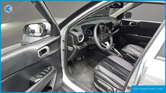 HYUNDAI VENUE 1.6 MODERN