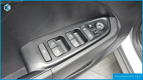 HYUNDAI VENUE 1.6 MODERN