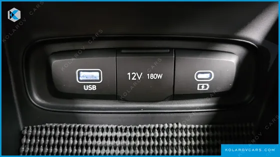 HYUNDAI VENUE 1,6 PREMIUM