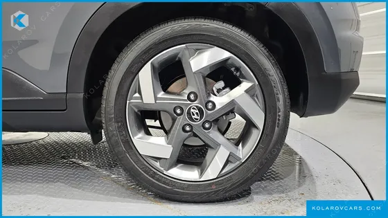 HYUNDAI VENUE 1,6 PREMIUM