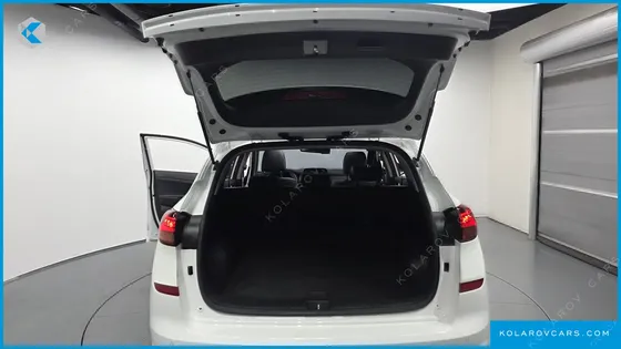 HYUNDAI TUCSON DIESEL 2.0 2WD