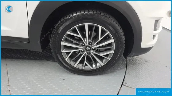 HYUNDAI TUCSON DIESEL 2.0 2WD