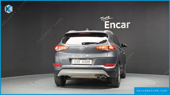 HYUNDAI TUCSON DIESEL 2.0 2WD