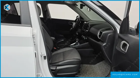 HYUNDAI VENUE 1.6 MODERN