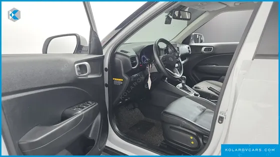 HYUNDAI VENUE 1.6 MODERN