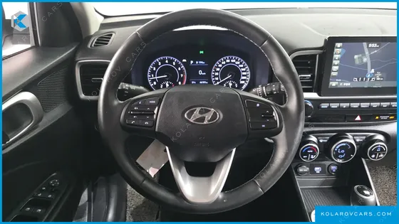HYUNDAI VENUE 1.6 MODERN