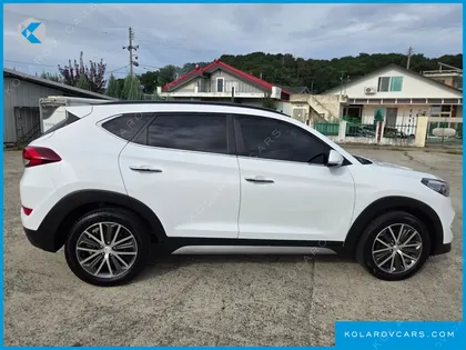 HYUNDAI TUCSON DIESEL 1.7 2WD