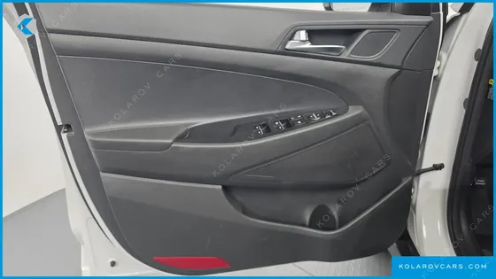 HYUNDAI TUCSON DIESEL 2.0 2WD