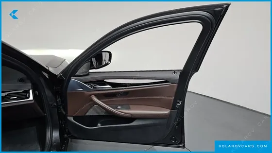 BMW 5 SERIES 530E M SPORT