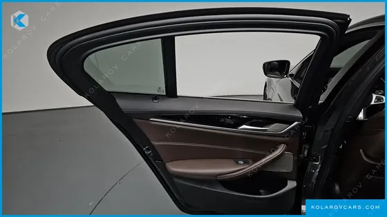 BMW 5 SERIES 530E M SPORT