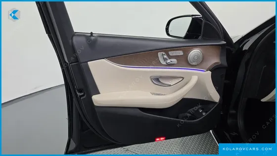 MERCEDES E-CLASS E300E 4MATIC EXCLUSIVE
