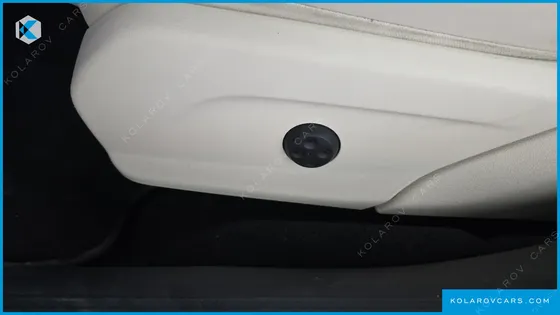 MERCEDES E-CLASS E300E 4MATIC EXCLUSIVE