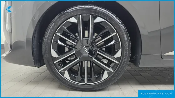 KIA K8 SIGNATURE