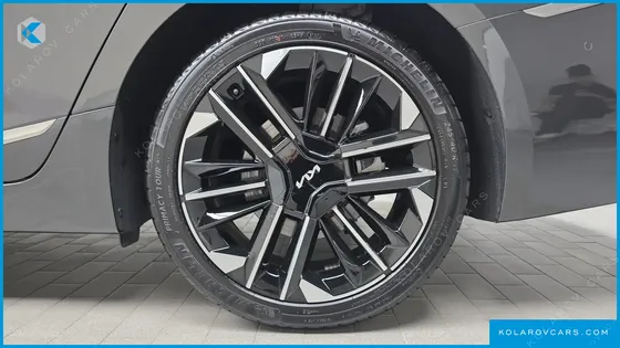 KIA K8 SIGNATURE