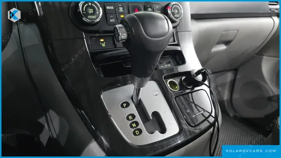 KIA CARNIVAL NEW CARNIVAL LIMOUSINE GLX