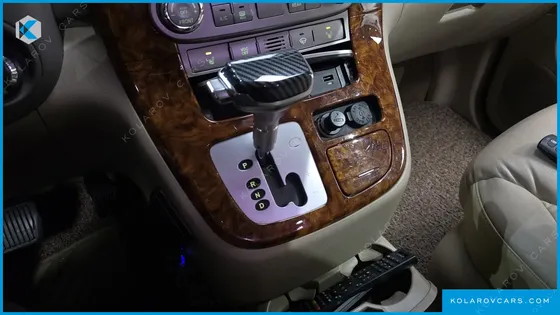 KIA CARNIVAL GRAND CARNIVAL HI LIMOUSINE GASOLINE GLX