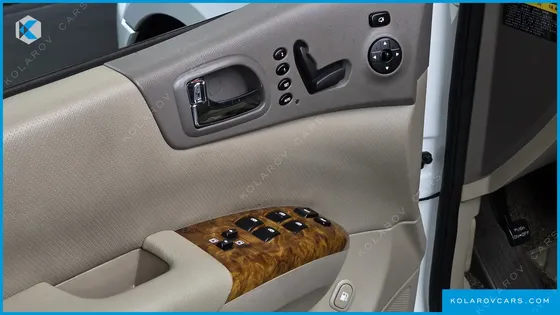KIA CARNIVAL GRAND CARNIVAL HI LIMOUSINE GASOLINE GLX
