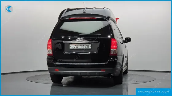 KIA CARNIVAL GRAND CARNIVAL 7-SEATER HI LIMOUSINE
