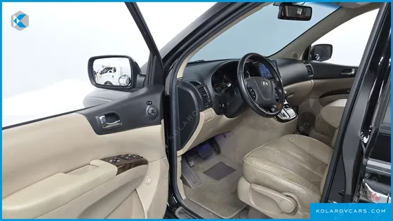 KIA CARNIVAL GRAND CARNIVAL 7-SEATER HI LIMOUSINE