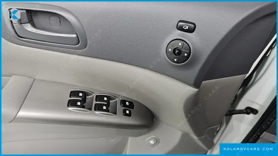 KIA CARNIVAL GRAND CARNIVAL GLX