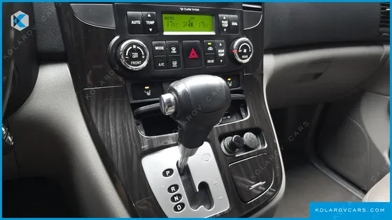 KIA CARNIVAL NEW CARNIVAL LIMOUSINE GLX