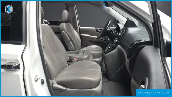 KIA CARNIVAL NEW CARNIVAL LIMOUSINE GLX