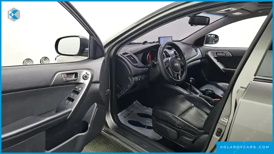 KIA FORTE 1.6 GDI PRESTIGE
