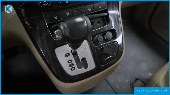 KIA CARNIVAL NEW CARNIVAL LIMOUSINE GLX