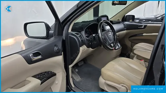 KIA CARNIVAL NEW CARNIVAL LIMOUSINE GLX