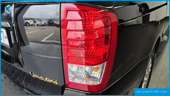 KIA CARNIVAL NEW CARNIVAL LIMOUSINE GLX