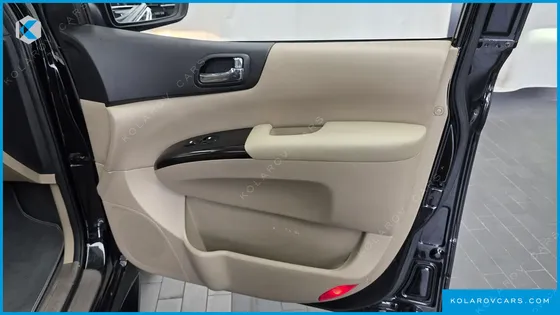 KIA CARNIVAL NEW CARNIVAL LIMOUSINE GLX
