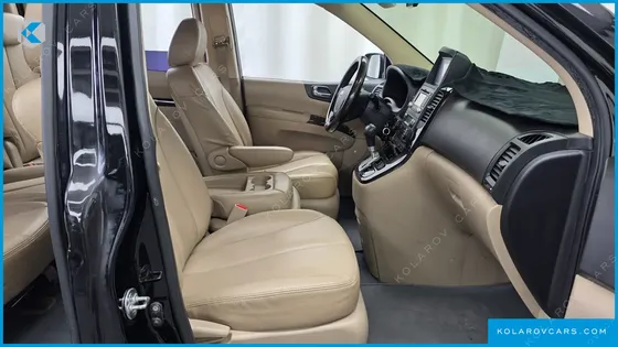 KIA CARNIVAL NEW CARNIVAL LIMOUSINE GLX