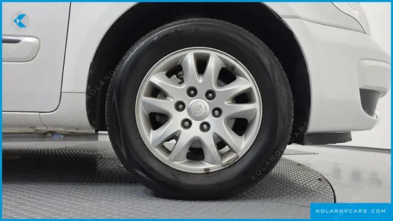 KIA CARNIVAL NEW CARNIVAL GLX