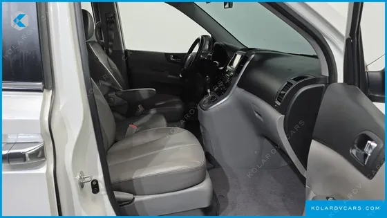 KIA CARNIVAL NEW CARNIVAL GLX