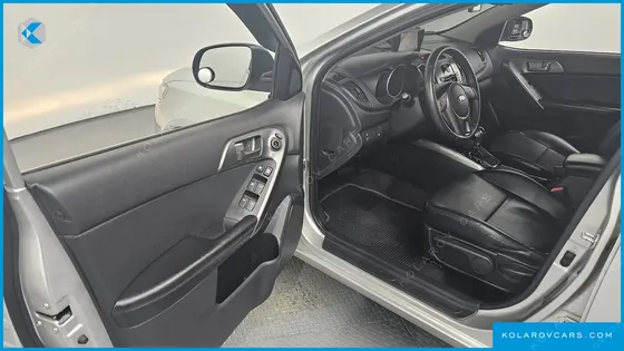 KIA FORTE 1.6 GDI LUXURY