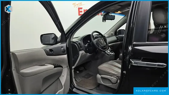 KIA CARNIVAL NEW CARNIVAL LIMOUSINE GLX