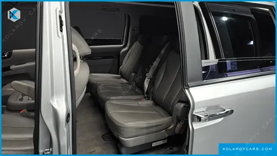 KIA CARNIVAL NEW CARNIVAL LIMOUSINE GLX