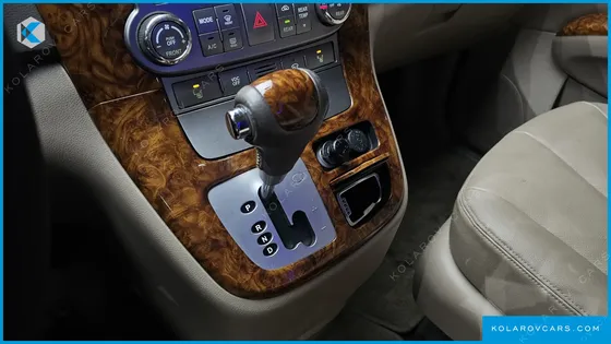 KIA CARNIVAL GRAND CARNIVAL HI LIMOUSINE GASOLINE GLX