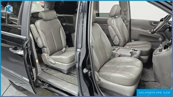 KIA CARNIVAL GRAND CARNIVAL GLX