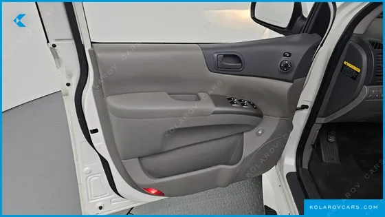 KIA CARNIVAL GRAND CARNIVAL GLX
