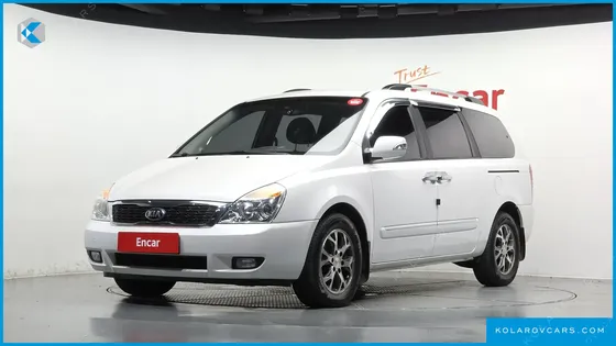 KIA CARNIVAL EASYMOVE 8-SEATER